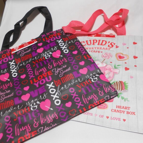 2 NEW Valentine reusable tote shopping Bags Cupid XOXO designs 14X13X6" 💕💕 - Picture 2 of 9